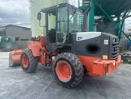 日立建機 ZW100 タイヤショベル